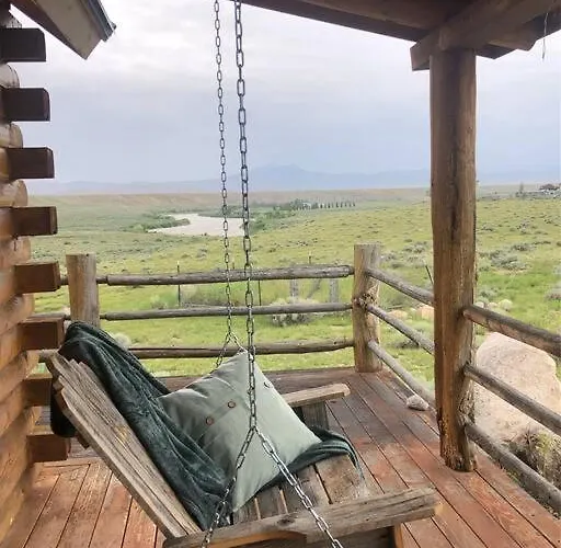 Holiday home Yellowstone River! Mountain Views! *