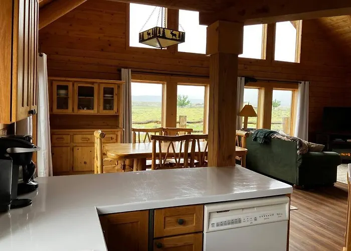 Holiday home Yellowstone River! Mountain Views! *
